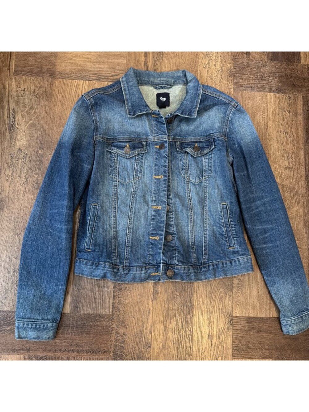 GAP Denim Jacket Classic Jean Jacket Button Front Casual Jacket Medium